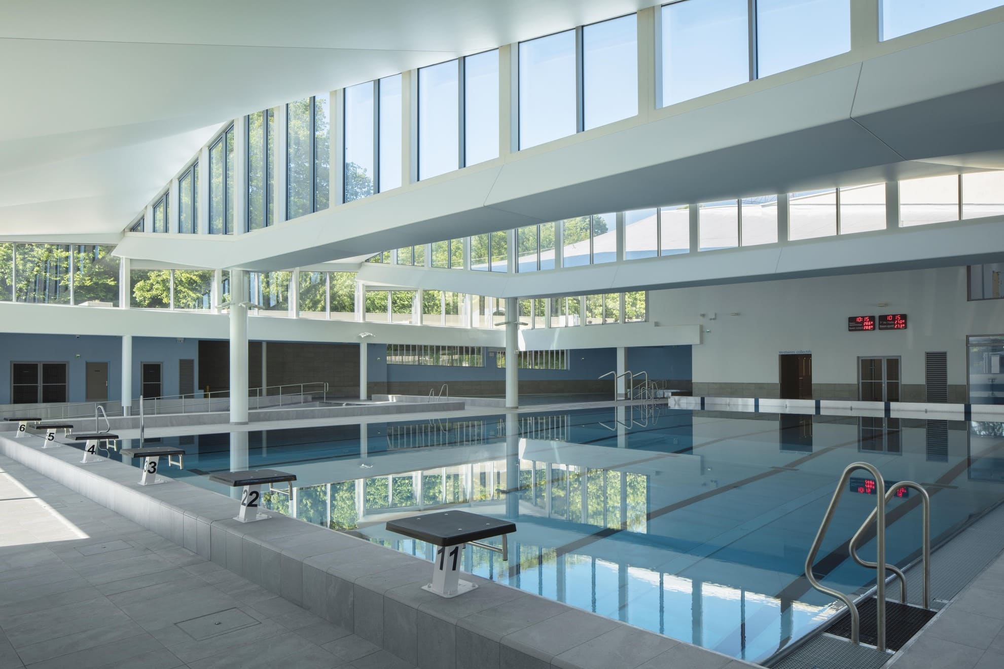 Construction du bassin sportif de la piscine Bertisettes de Viroflay vue générale