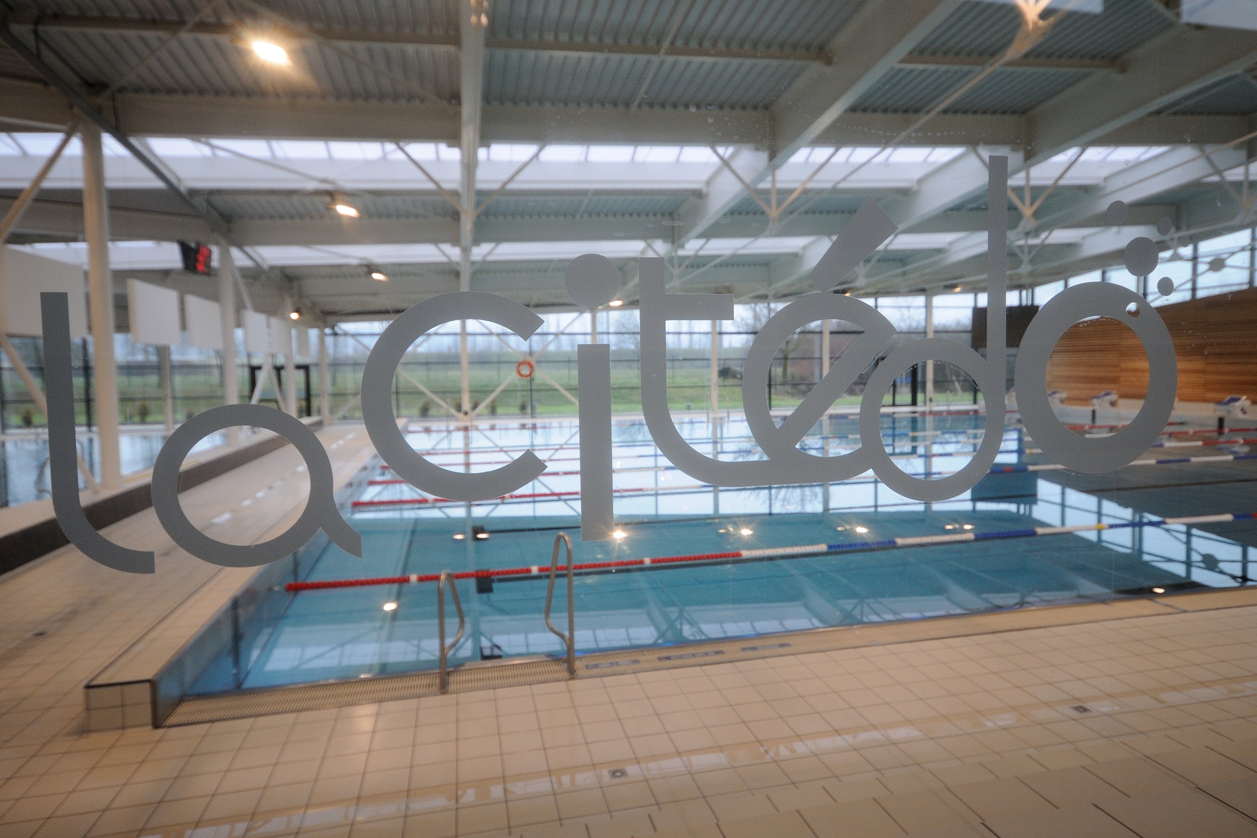 Bassin sportif de la piscine La Citédo de Sochaux