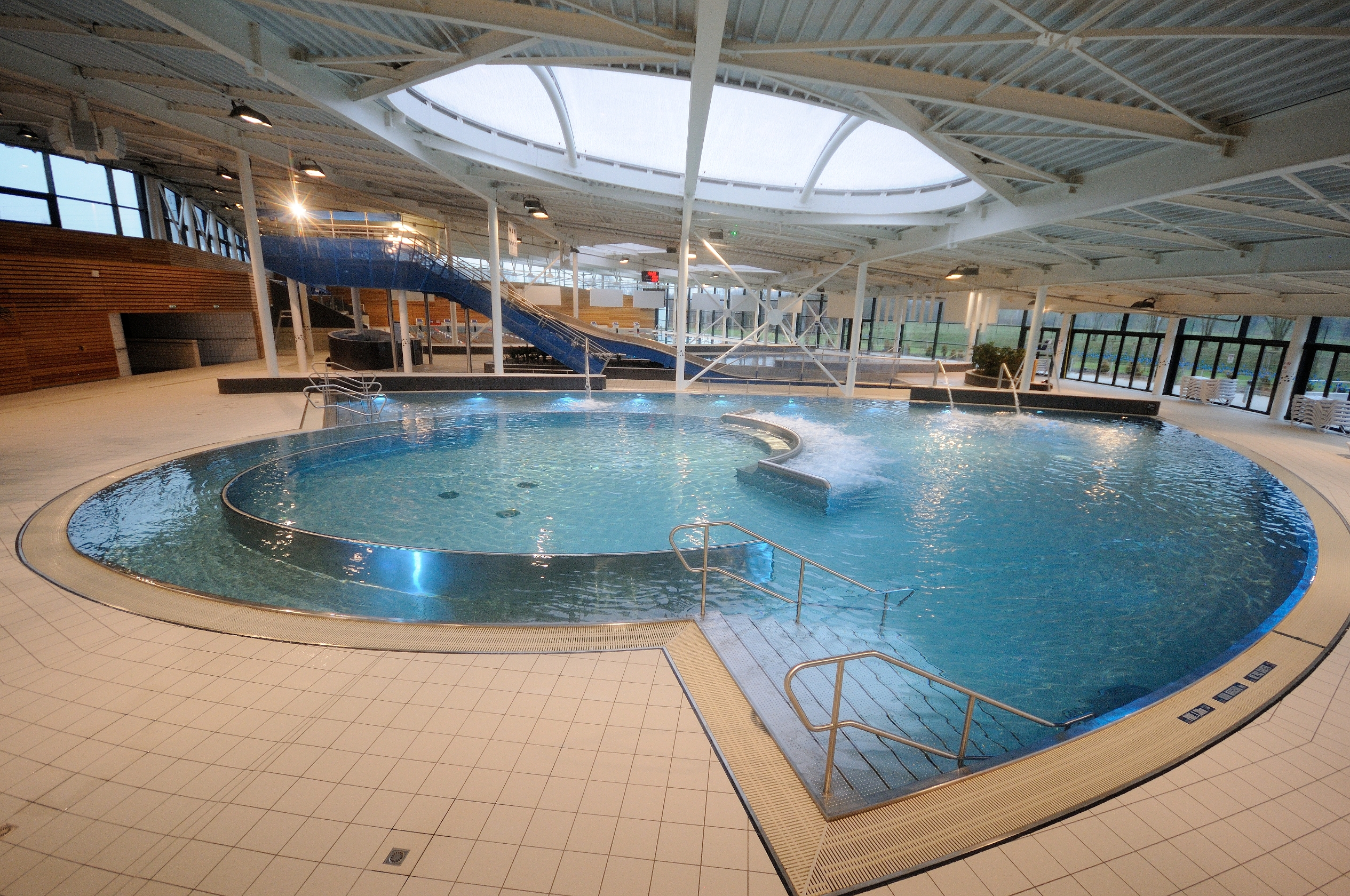 Bassin ludique de la piscine La Citédo de Sochaux